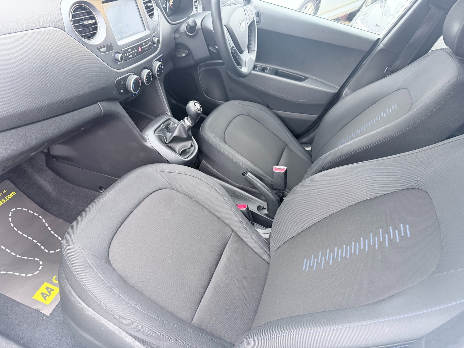 Used Hyundai i10 2018 for sale - 77326486: Photo 41