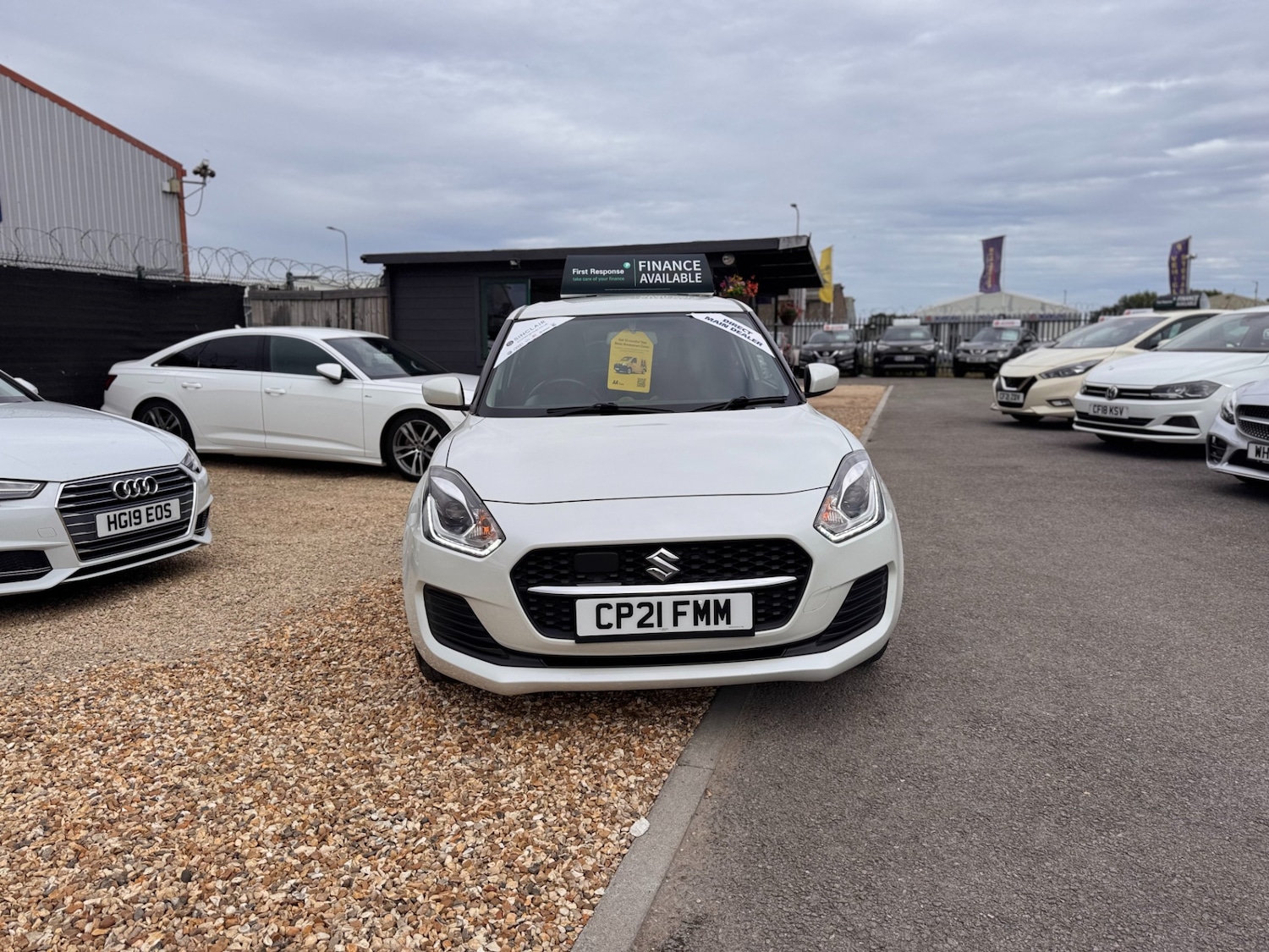 Used Suzuki Swift 2021 for sale - 77502610: Photo 2