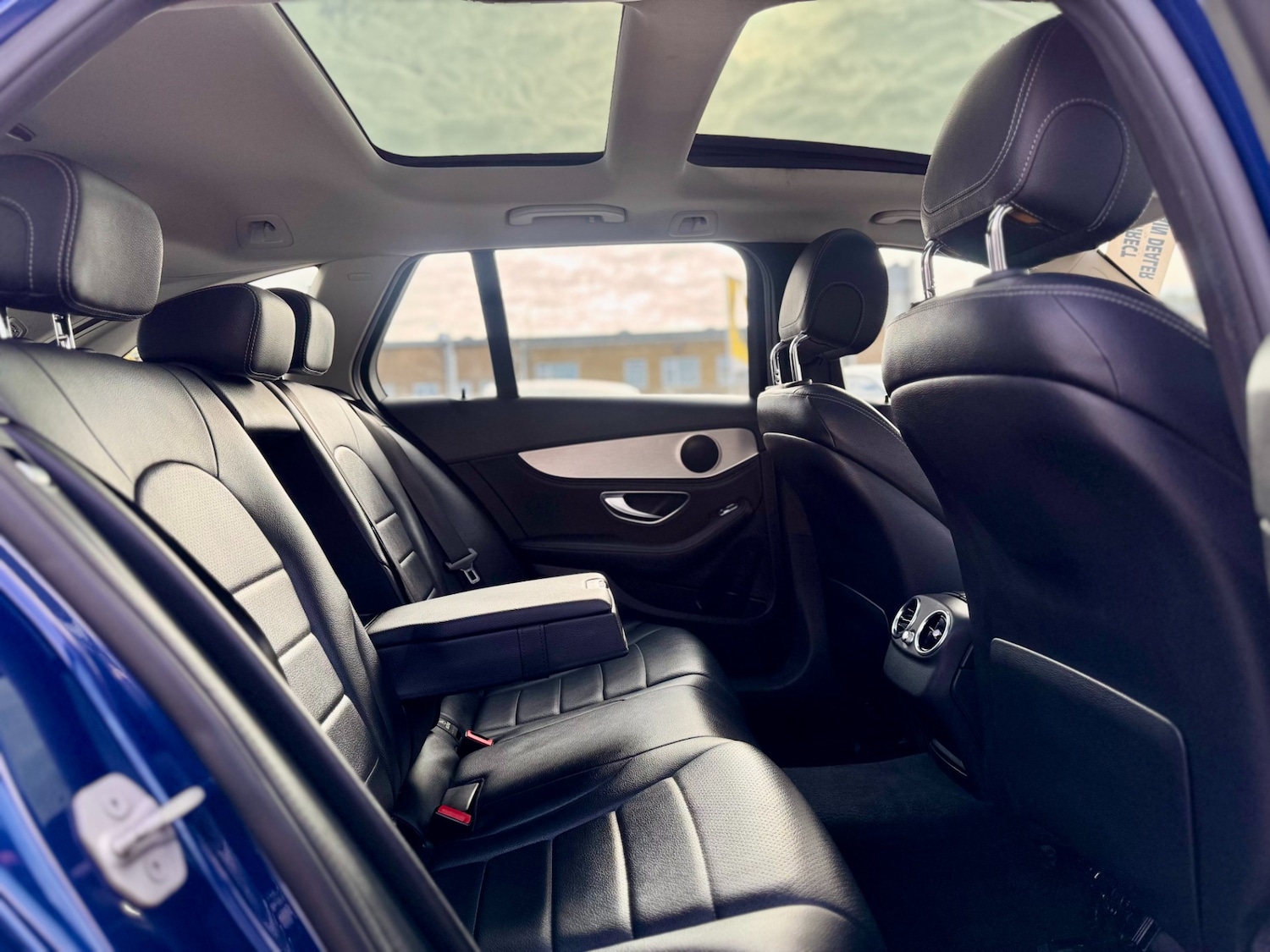 Used Mercedes-Benz C Class 2015 for sale - 76577762: Photo 12