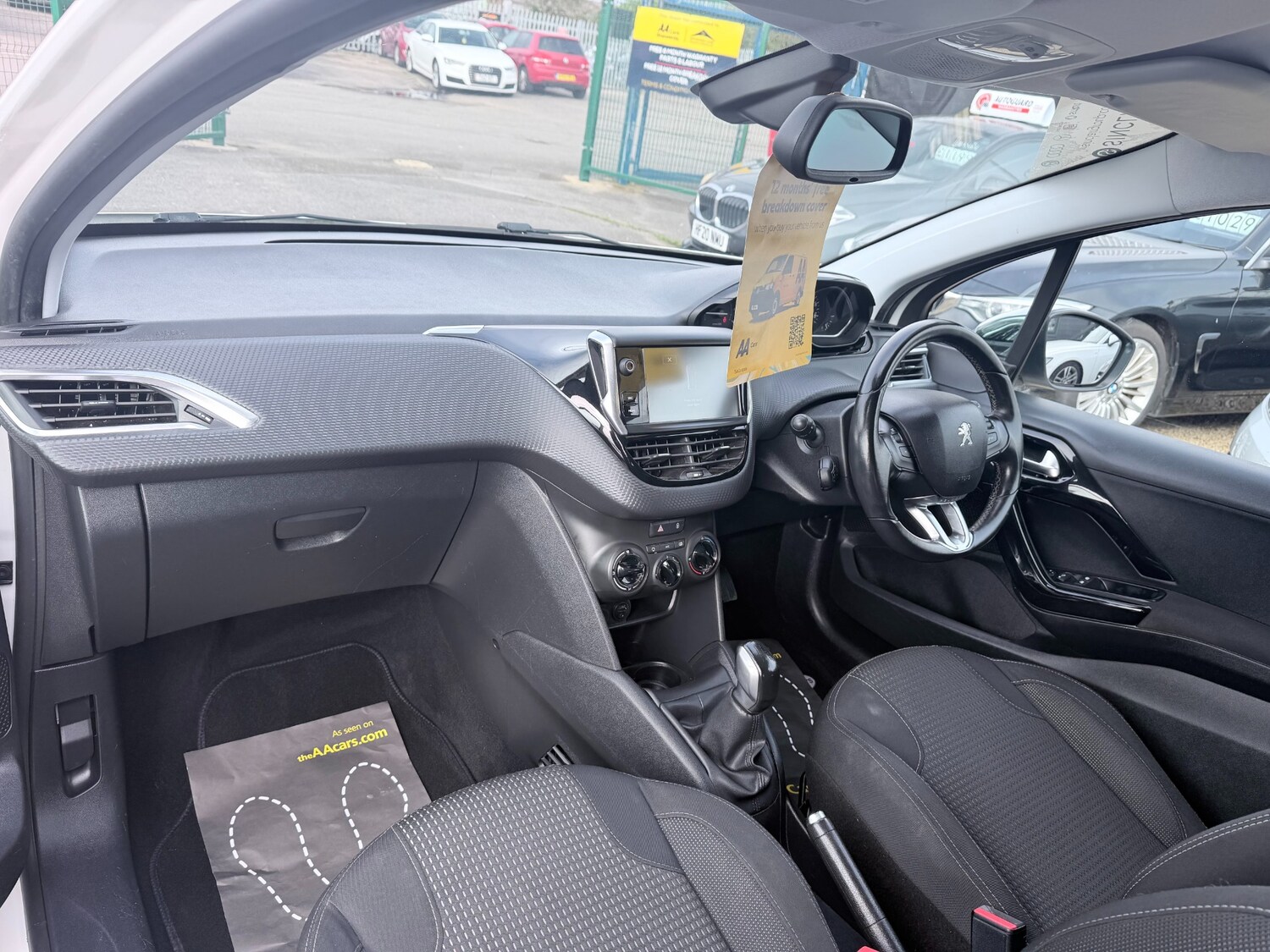 Used Peugeot 208 2016 for sale - 77729861: Photo 17