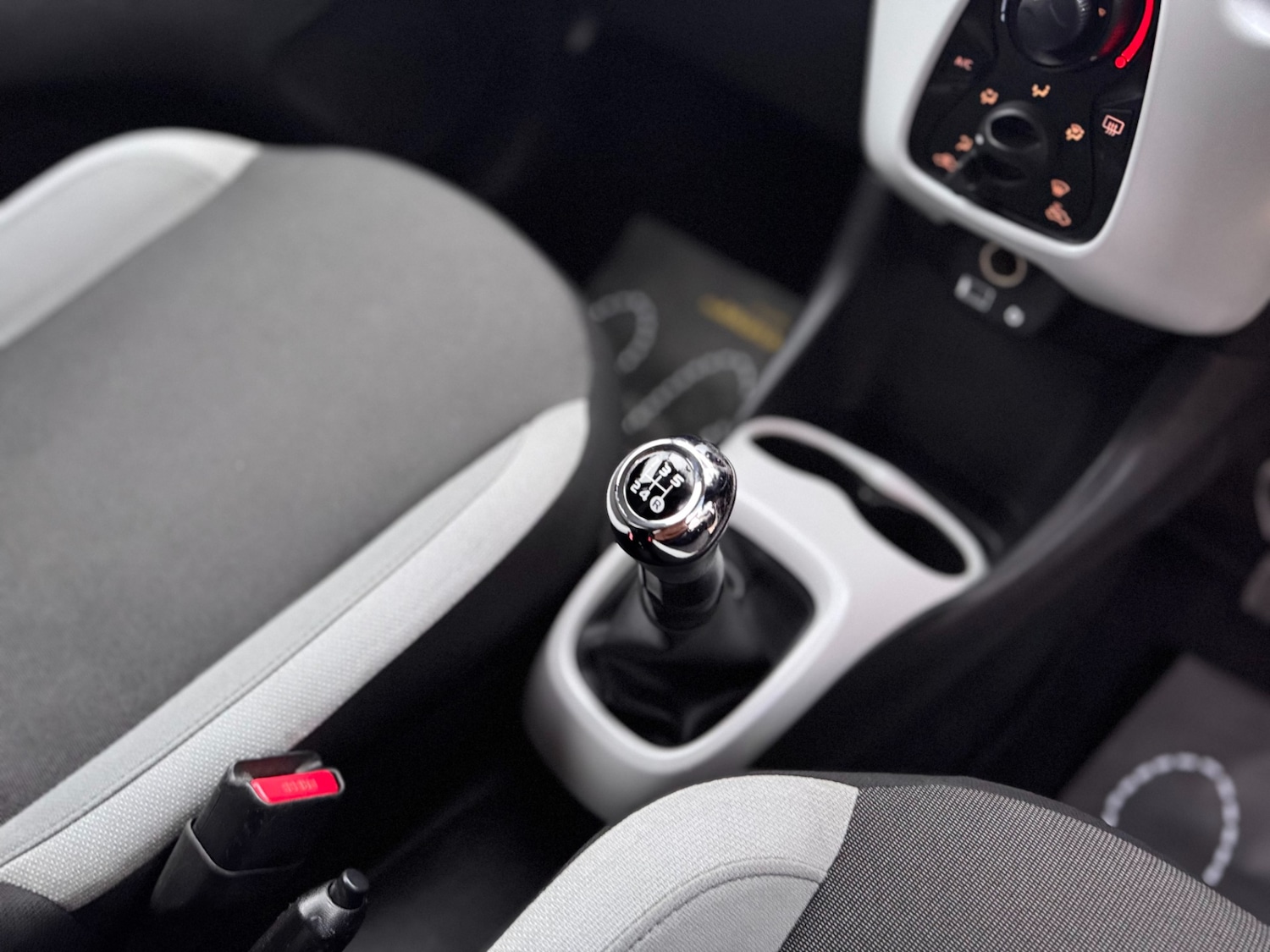 Used Toyota AYGO 2017 for sale - 77379323: Photo 35