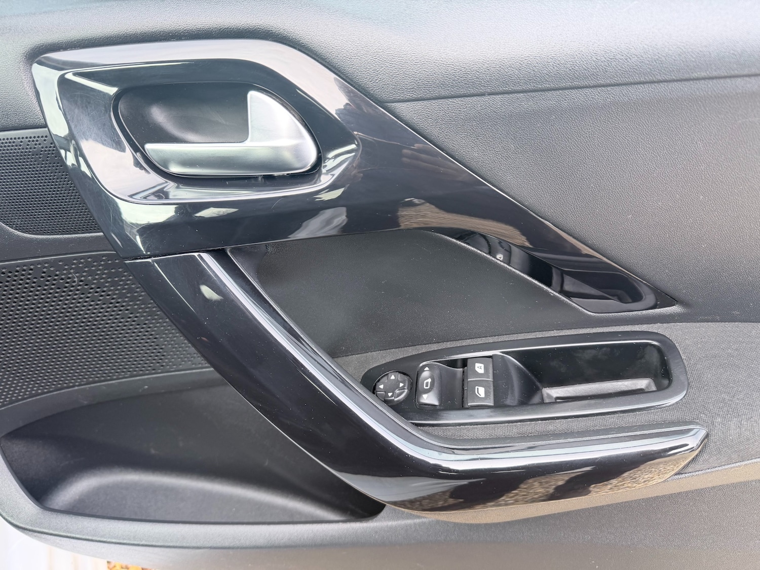 Used Peugeot 208 2016 for sale - 77947347: Photo 24