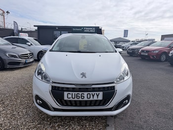 Used Peugeot 208 2016 for sale - 77947347: Photo