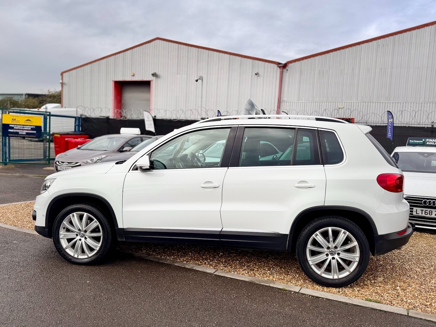 Used Volkswagen Tiguan 2016 for sale - 77063526: Photo 16