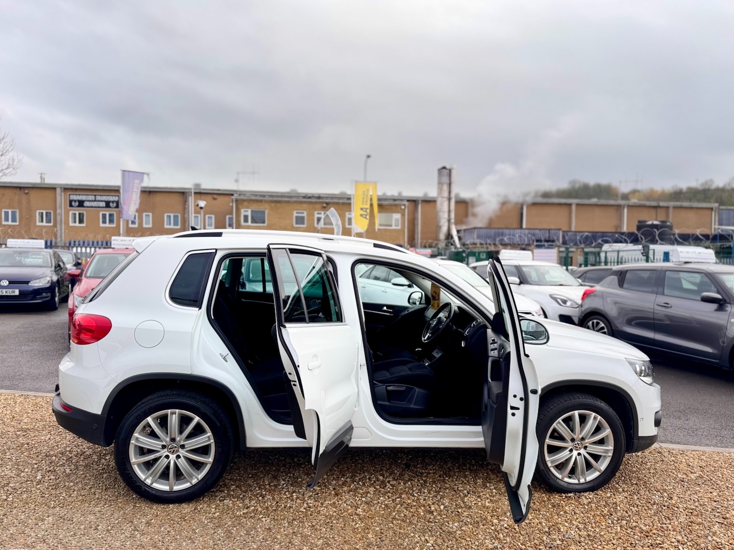 Used Volkswagen Tiguan 2016 for sale - 77063526: Photo 45