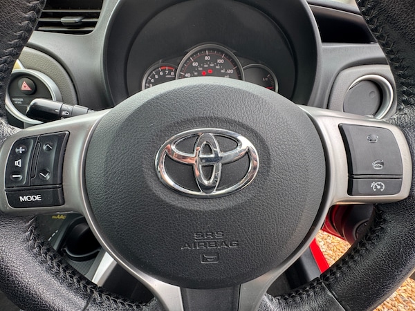 Used Toyota Yaris 2014 for sale - 76253461: Photo 31