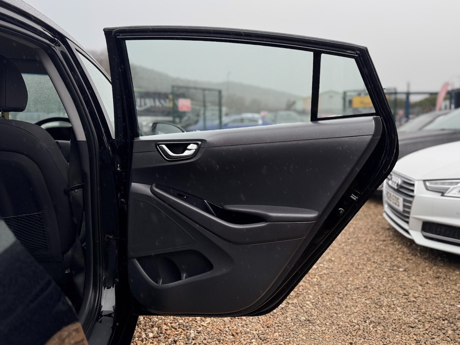 Used Hyundai IONIQ 2017 for sale - 76957461: Photo 38