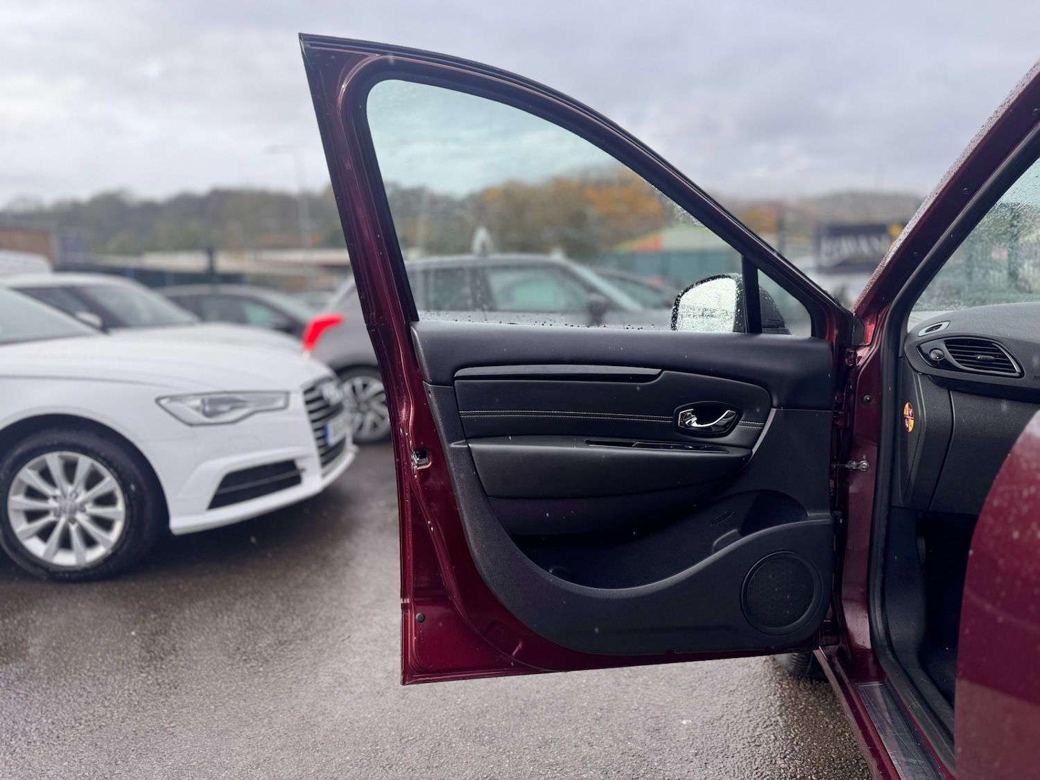 Used Renault Grand Scenic 2013 for sale - 76576640: Photo 42