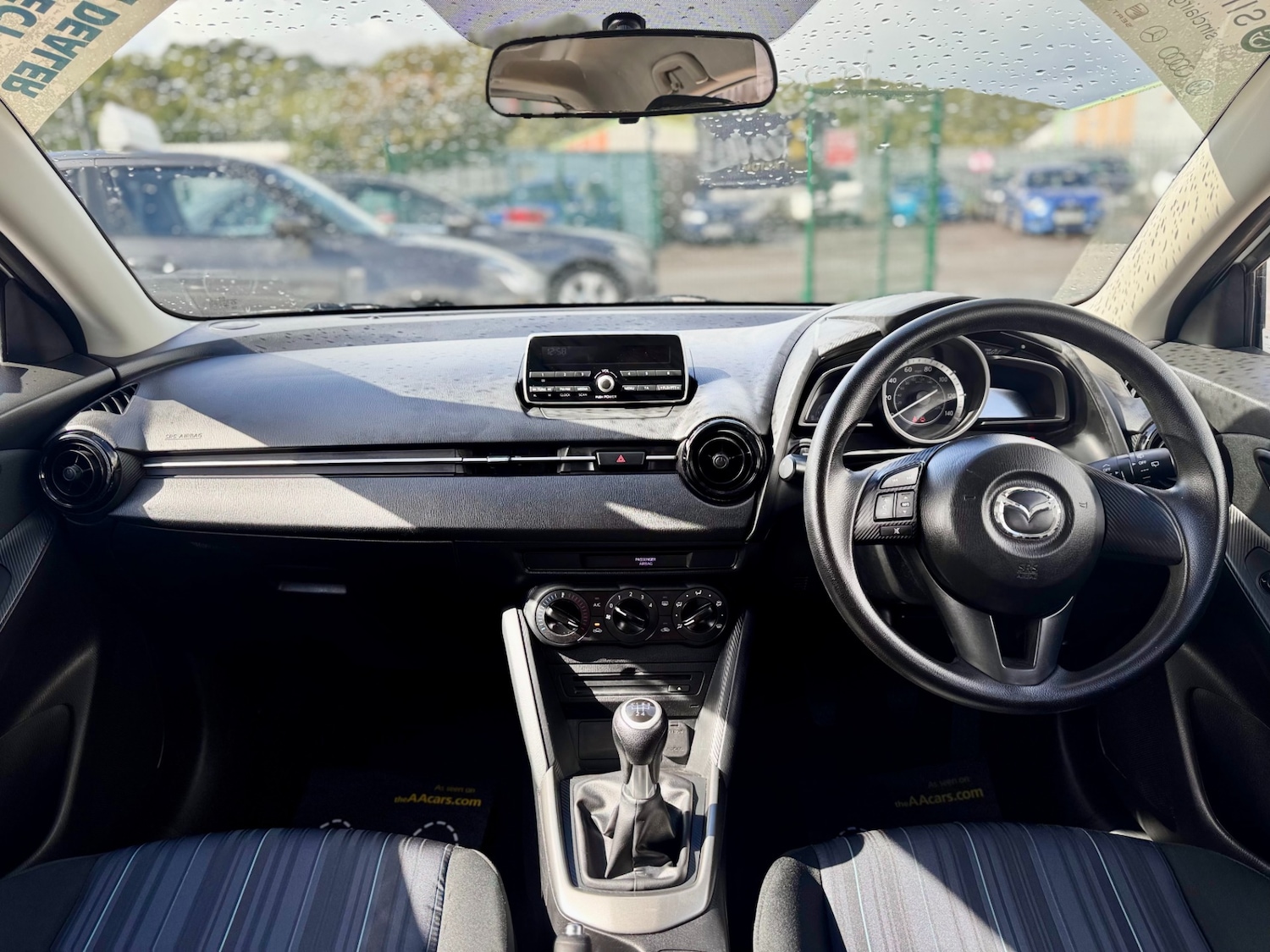 Used Mazda Mazda2 2015 for sale - 76159302: Photo 10