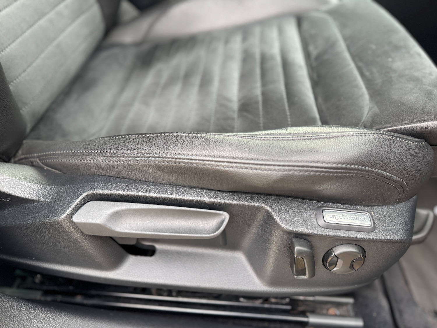 Used Volkswagen Passat 2017 for sale - 76542542: Photo 27