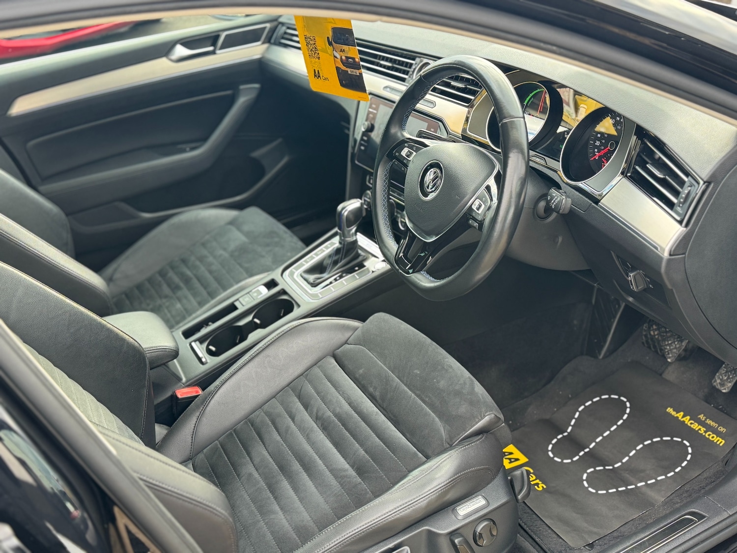 Used Volkswagen Passat 2017 for sale - 76542542: Photo 8