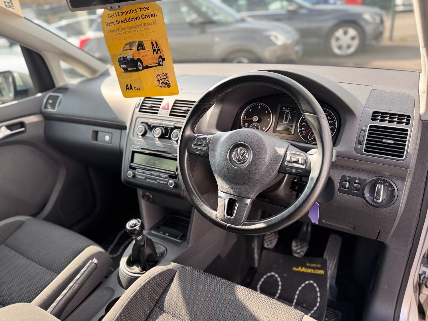 Used Volkswagen Touran 2011 for sale - 76422155: Photo 38