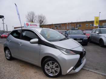 2014 (64) - 1.0 VVT-i X-Pression 5dr