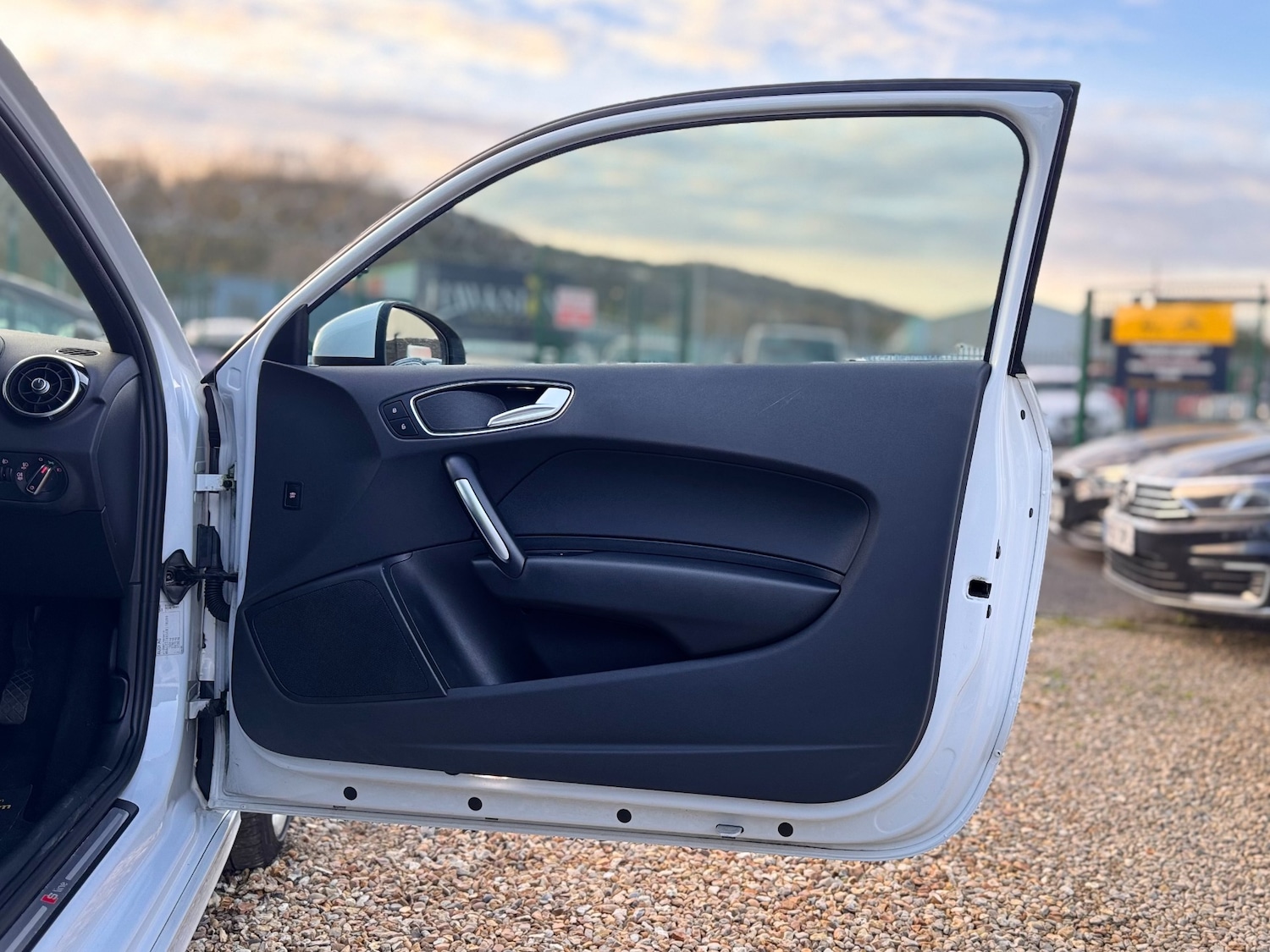 Used Audi A1 2014 for sale - 76682102: Photo 25