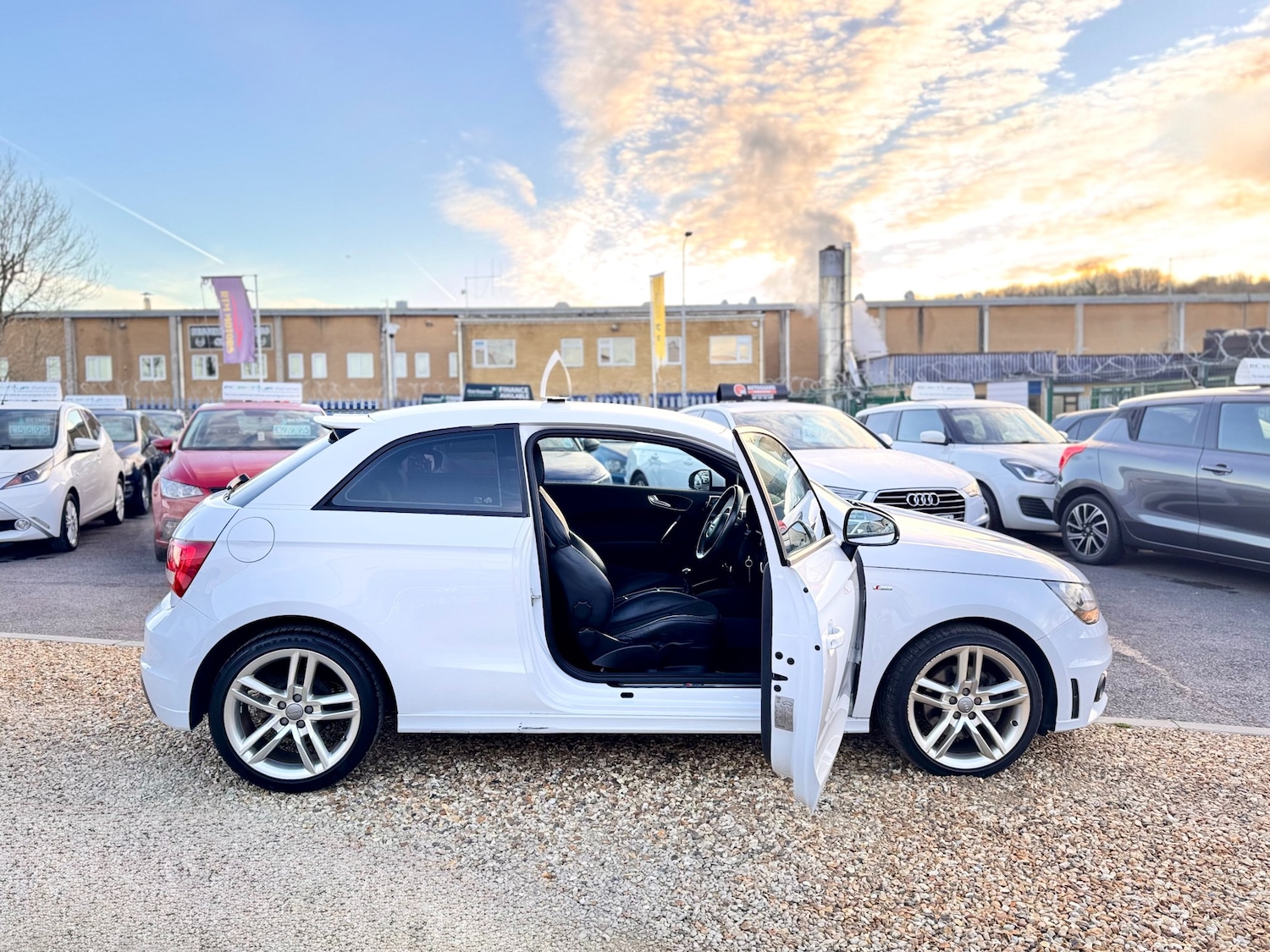 Used Audi A1 2014 for sale - 76682102: Photo 44