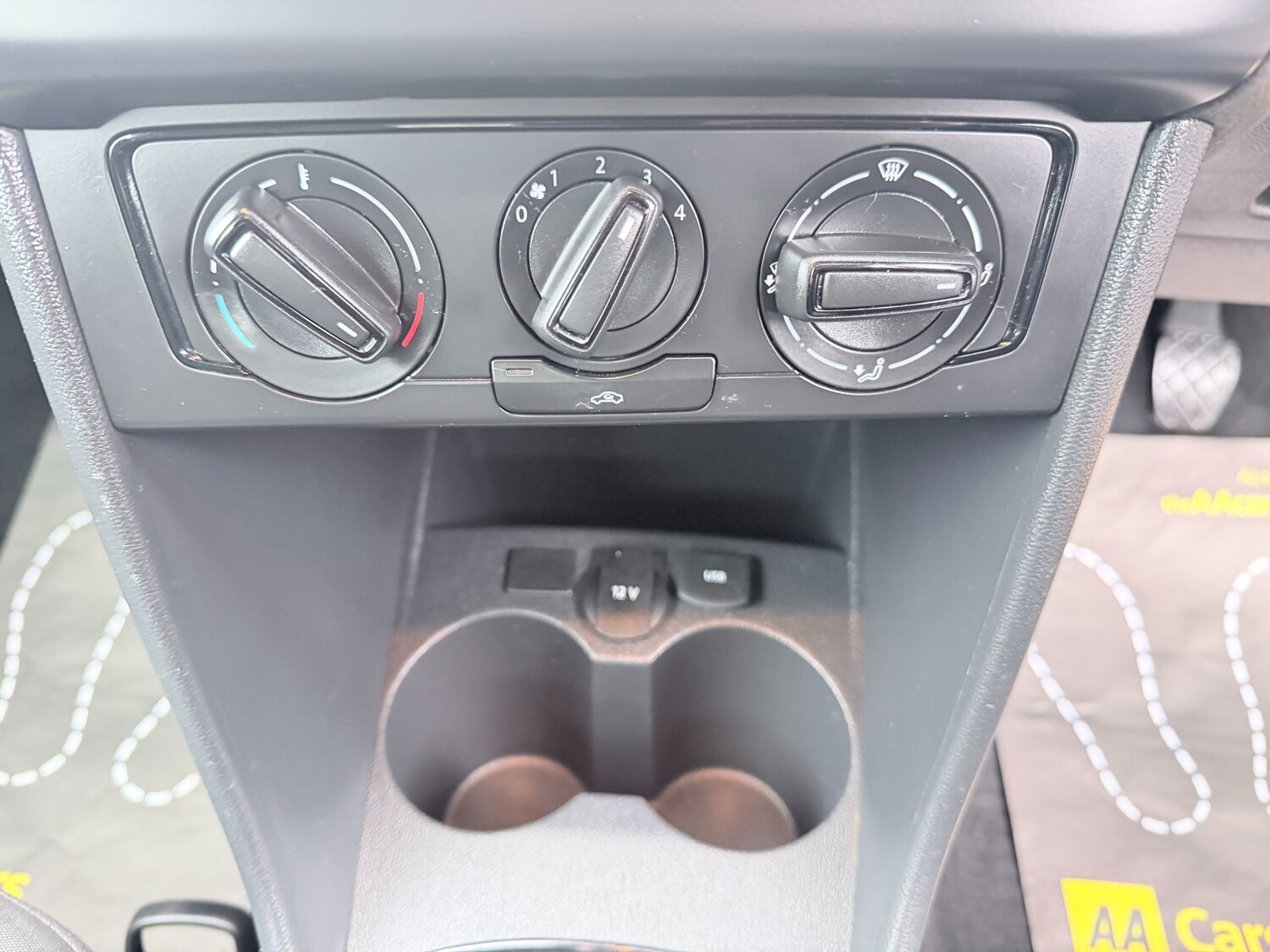 Used Volkswagen Polo 2015 for sale - 78027452: Photo 27