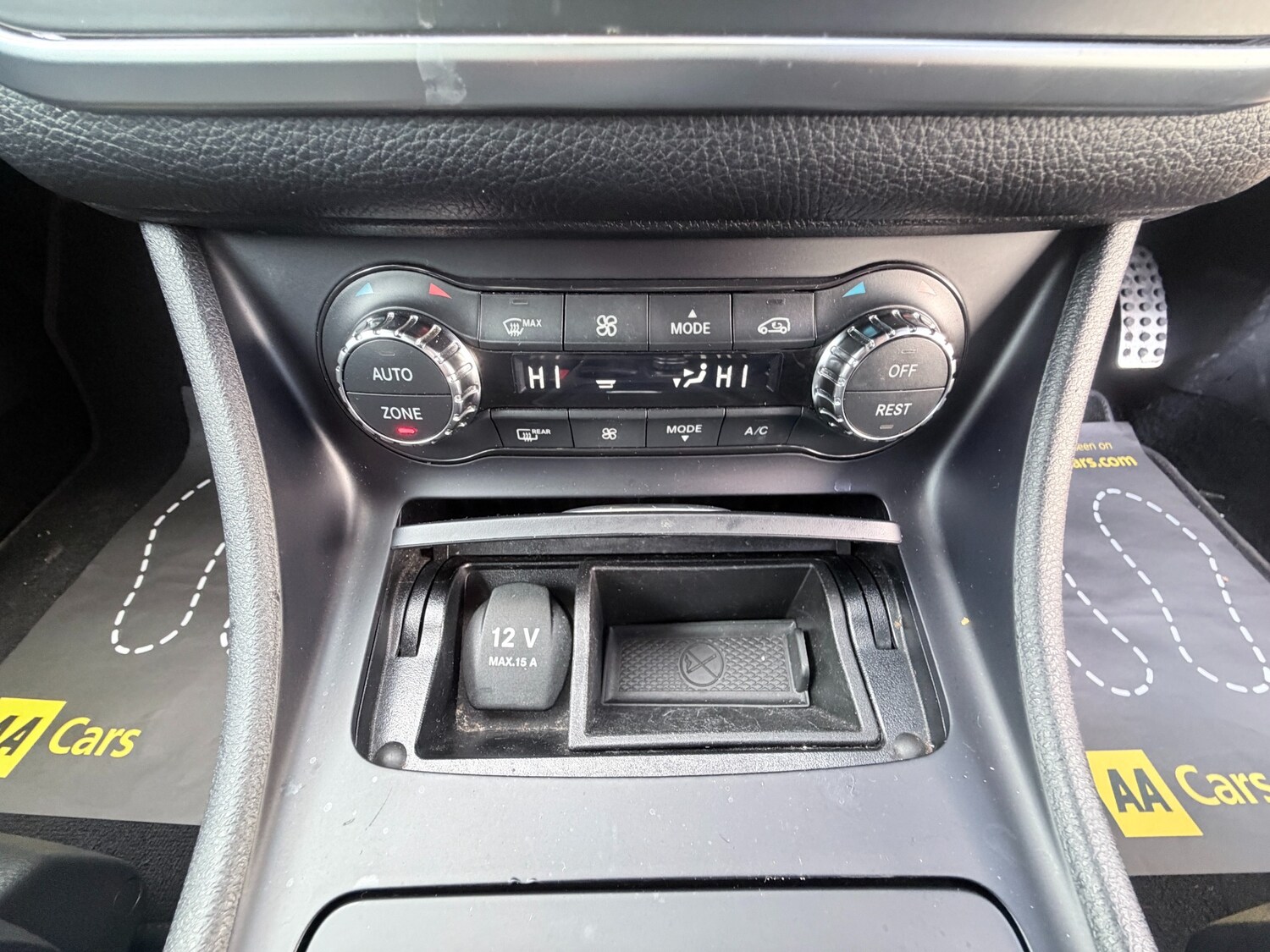 Used Mercedes-Benz GLA 2016 for sale - 77579827: Photo 35