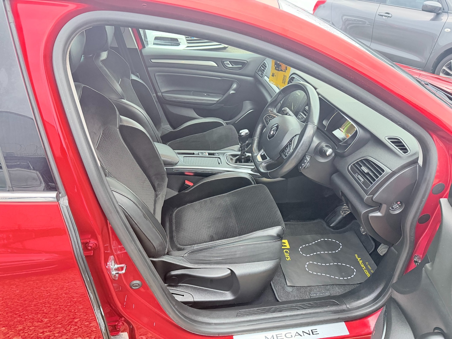 Used Renault Megane 2016 for sale - 77950338: Photo 8