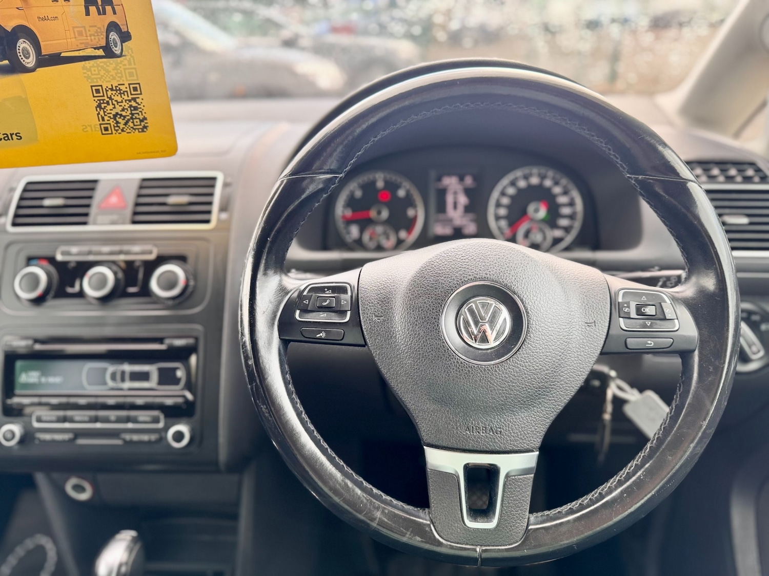 Used Volkswagen Touran 2015 for sale - 76159636: Photo 29