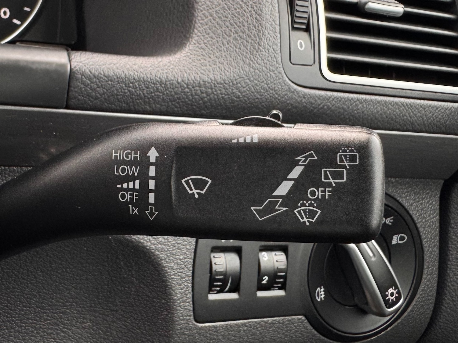 Used Volkswagen Touran 2015 for sale - 76159636: Photo 32