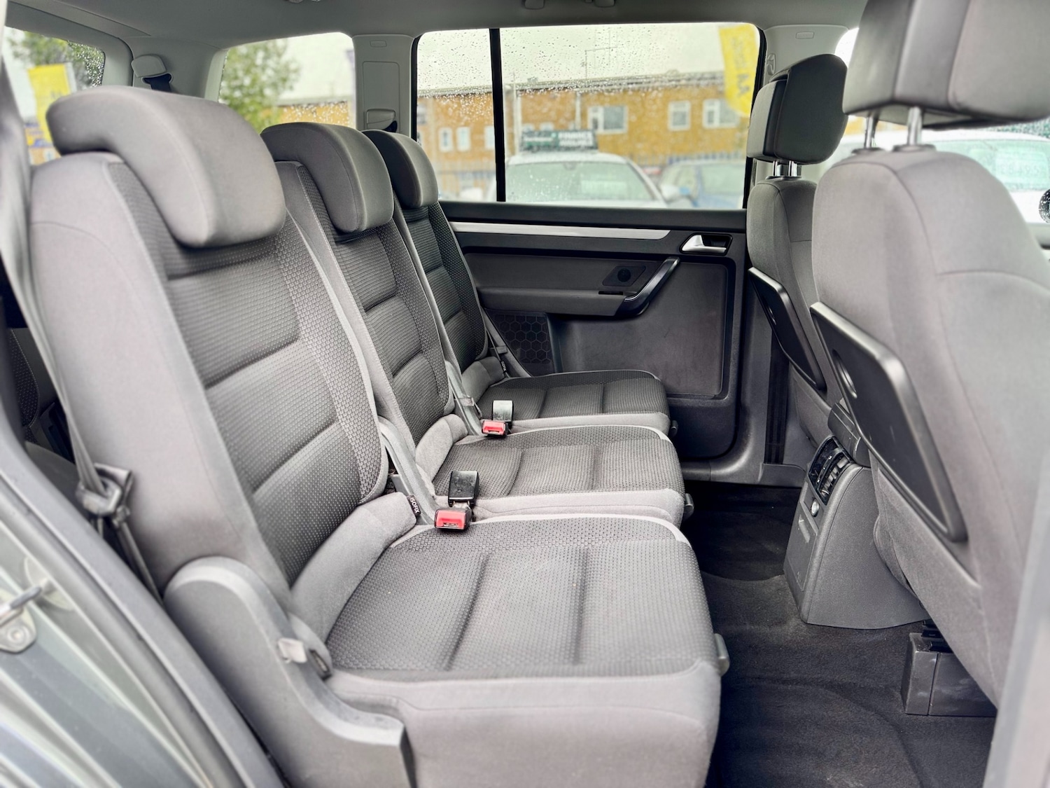 Used Volkswagen Touran 2015 for sale - 76159636: Photo 39