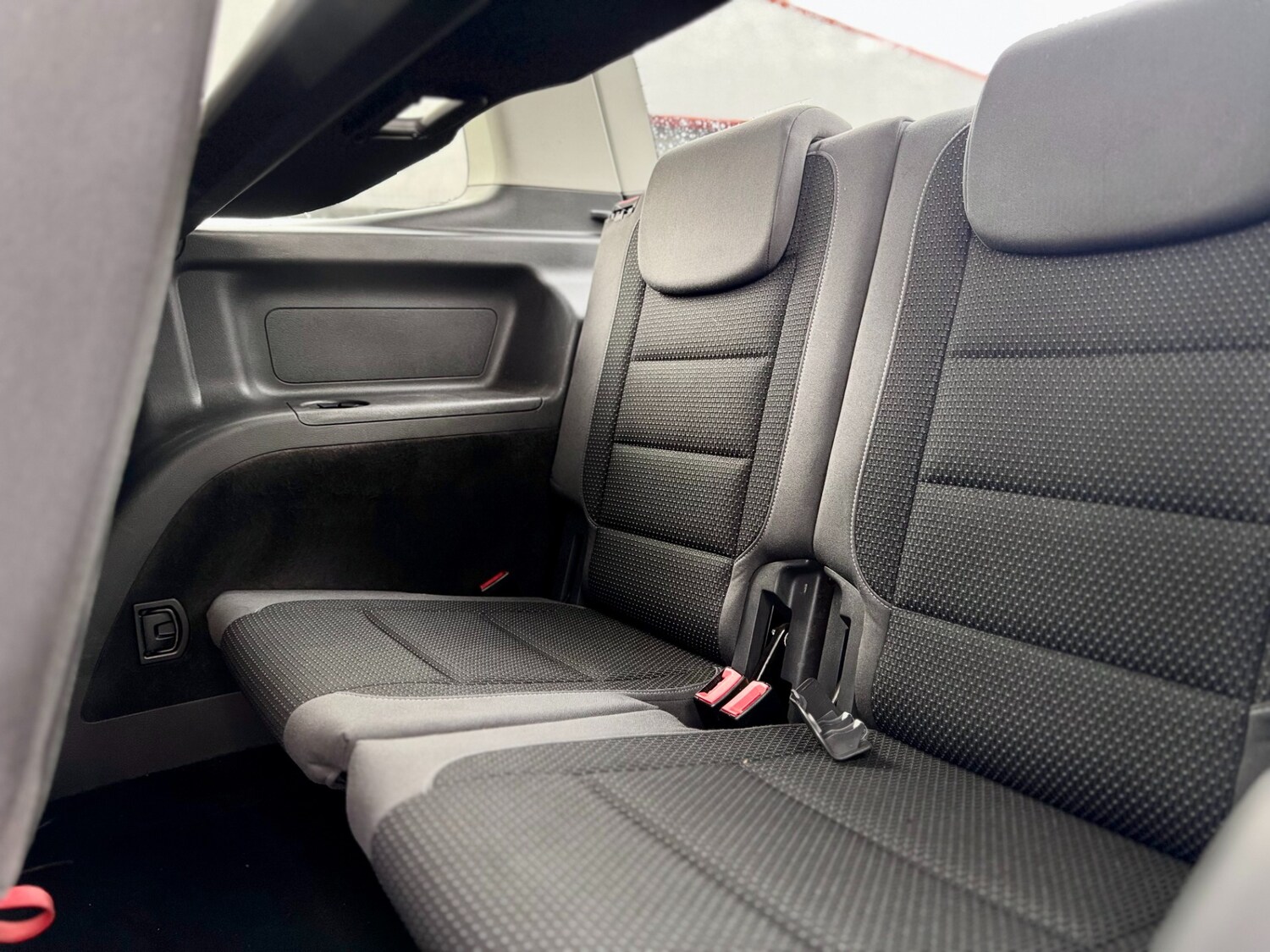 Used Volkswagen Touran 2015 for sale - 76159636: Photo 43