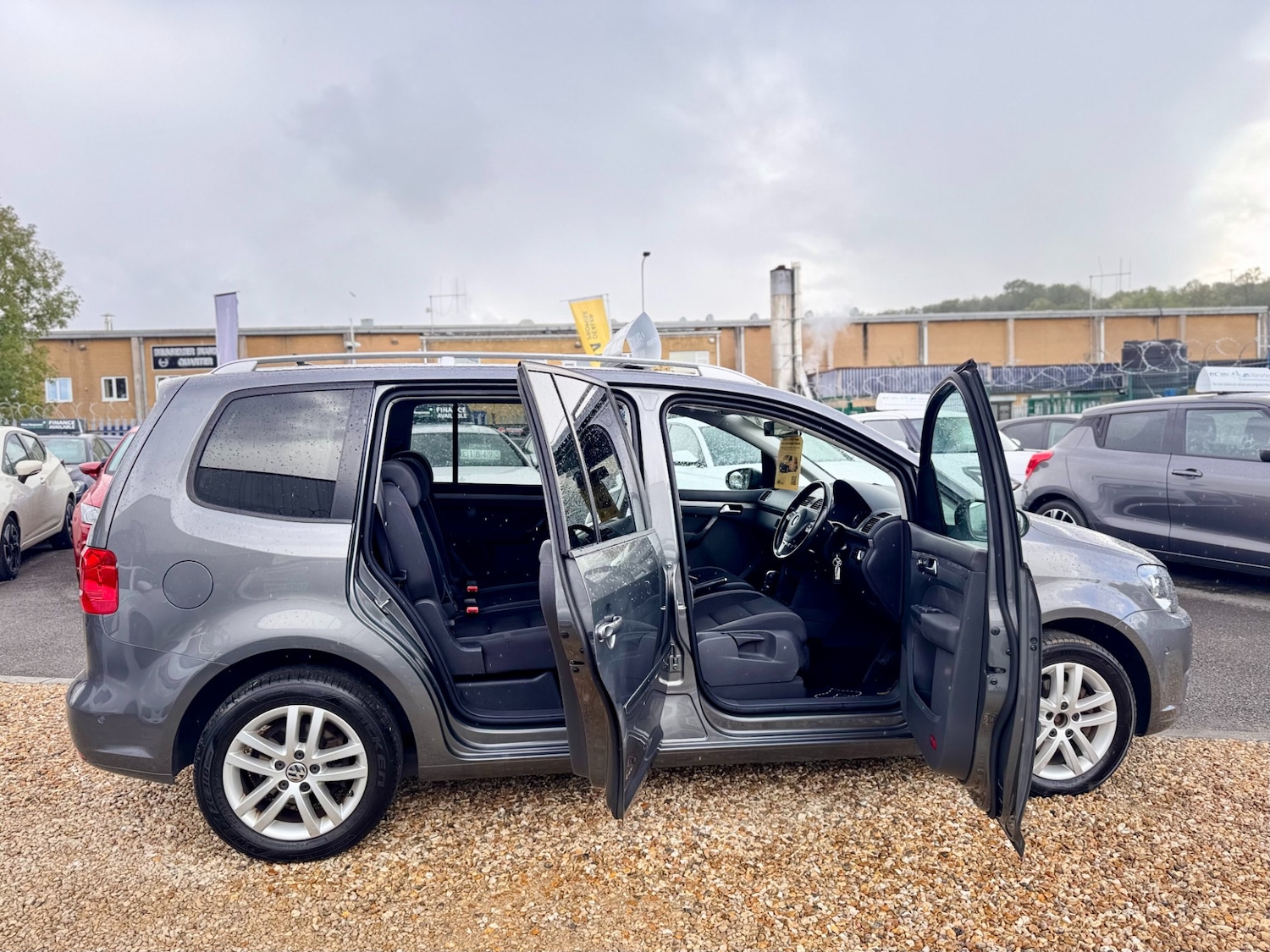 Used Volkswagen Touran 2015 for sale - 76159636: Photo 47
