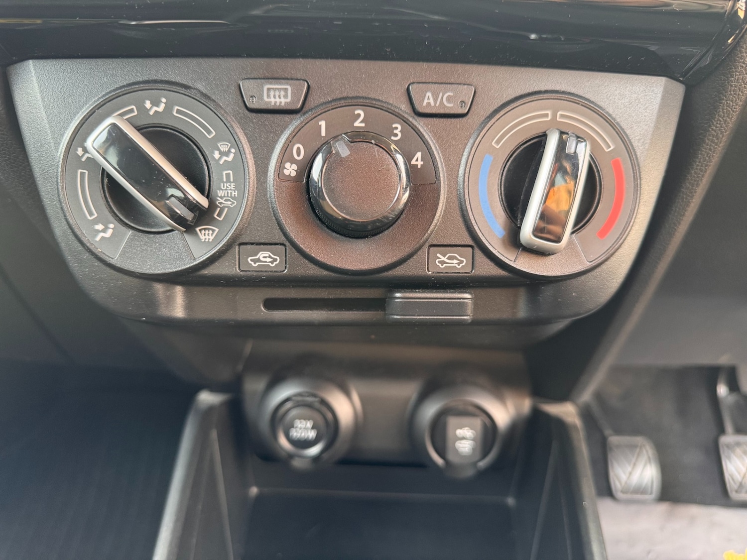 Used Suzuki Swift 2022 for sale - 76578436: Photo 33