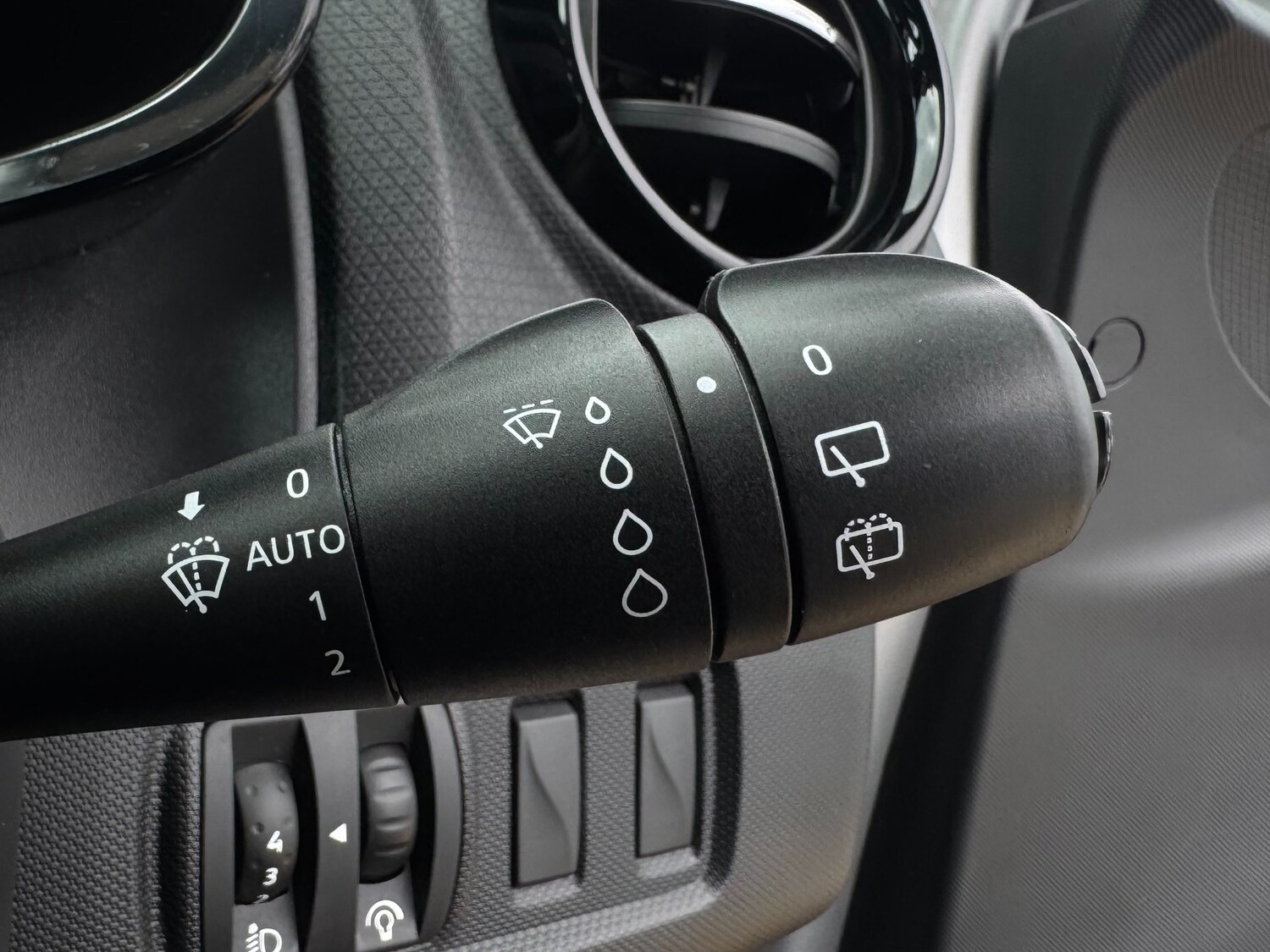 Used Renault Clio 2014 for sale - 78177551: Photo 29