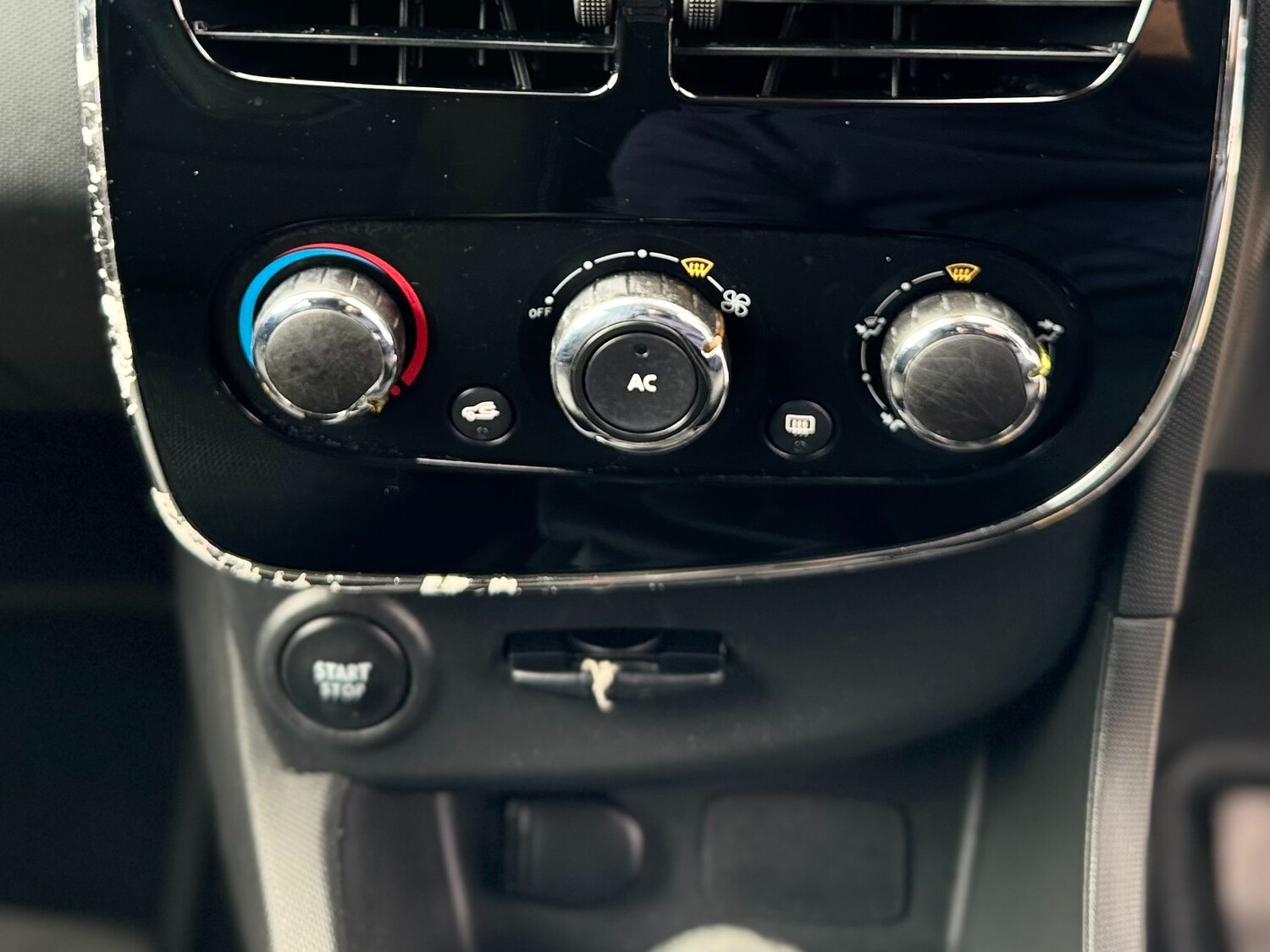 Used Renault Clio 2014 for sale - 78177551: Photo 33