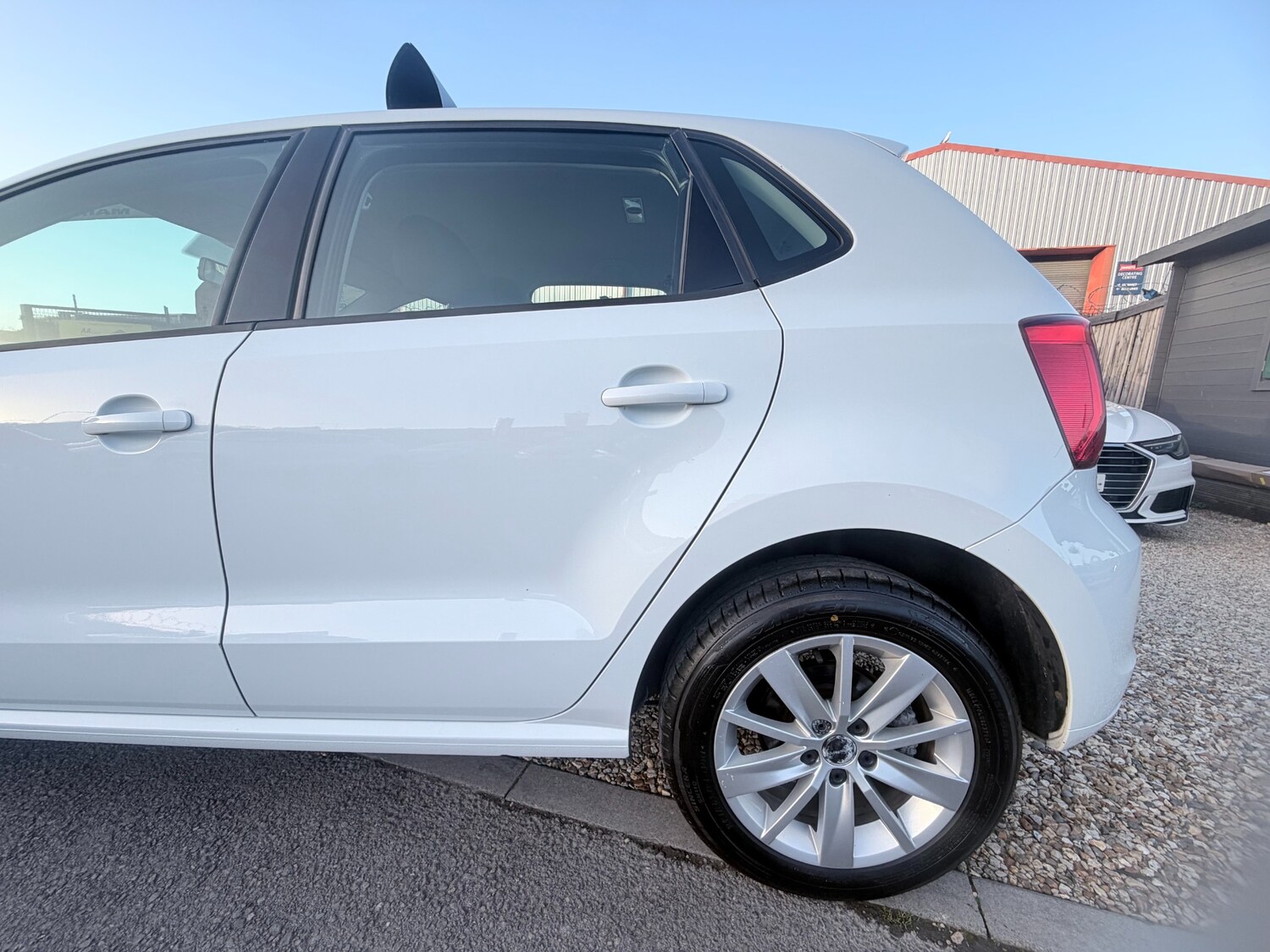 Used Volkswagen Polo 2015 for sale - 77938348: Photo 21