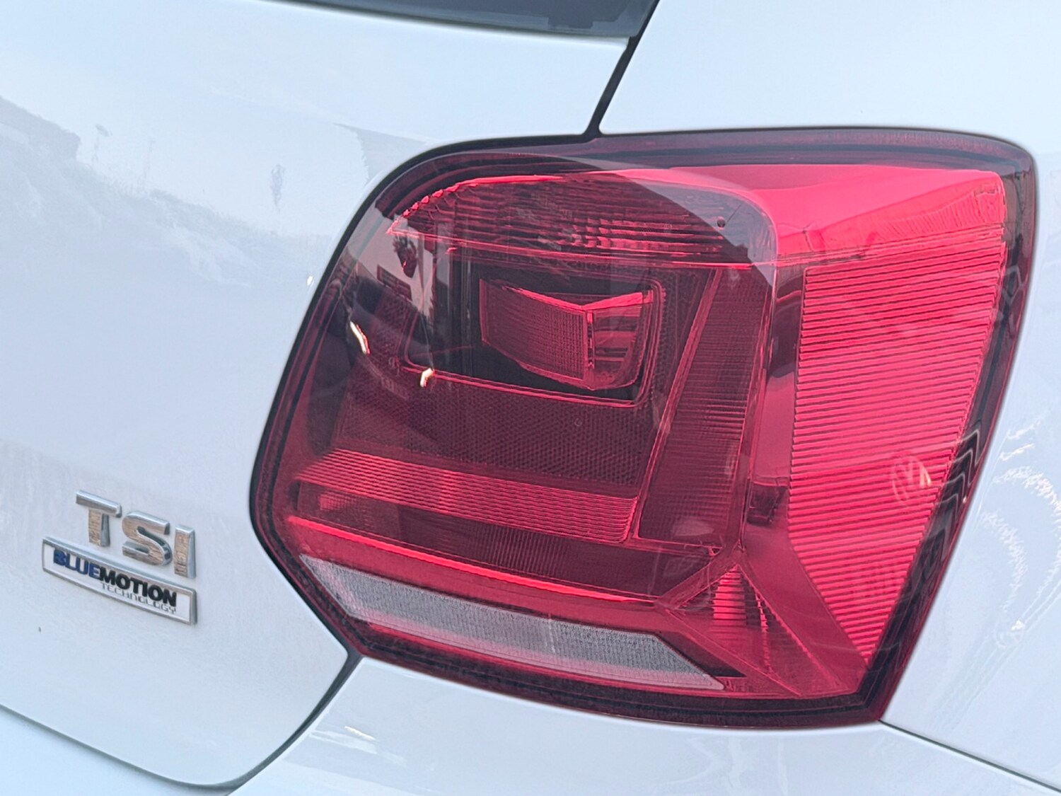 Used Volkswagen Polo 2015 for sale - 77938348: Photo 44