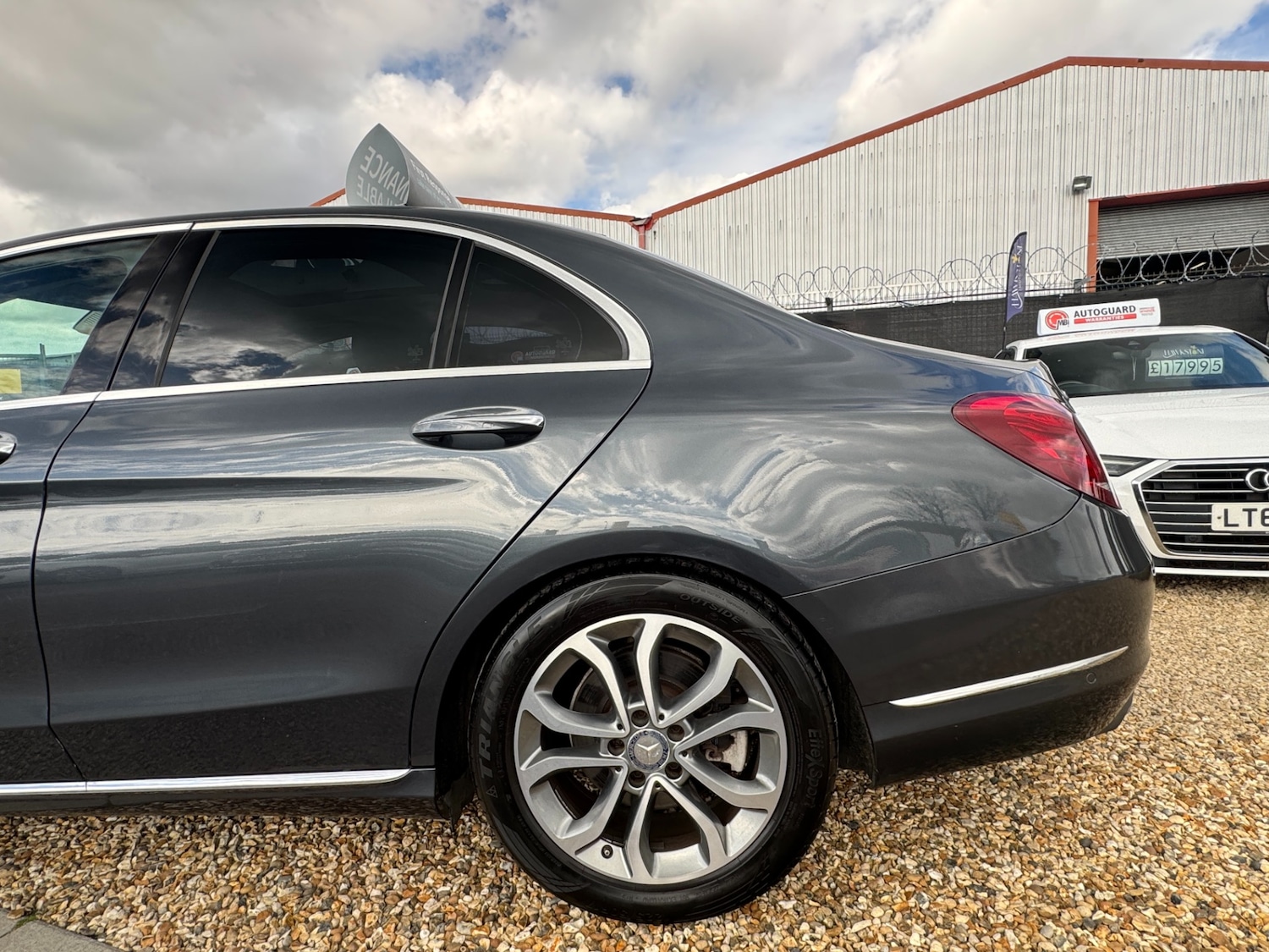 Used Mercedes-Benz C Class 2015 for sale - 78031370: Photo 23