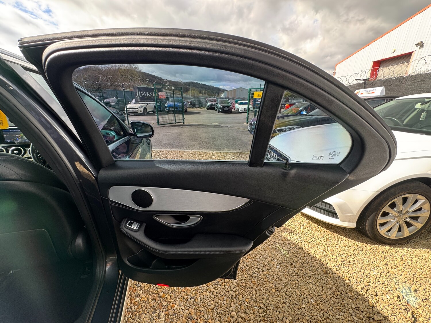 Used Mercedes-Benz C Class 2015 for sale - 78031370: Photo 40