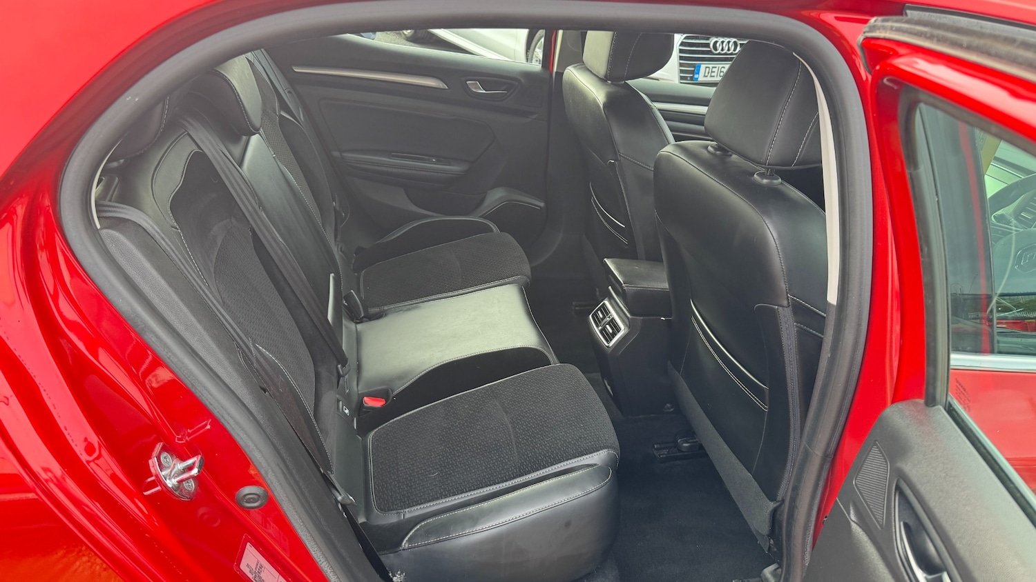 Used Renault Megane 2017 for sale - 77504422: Photo 9