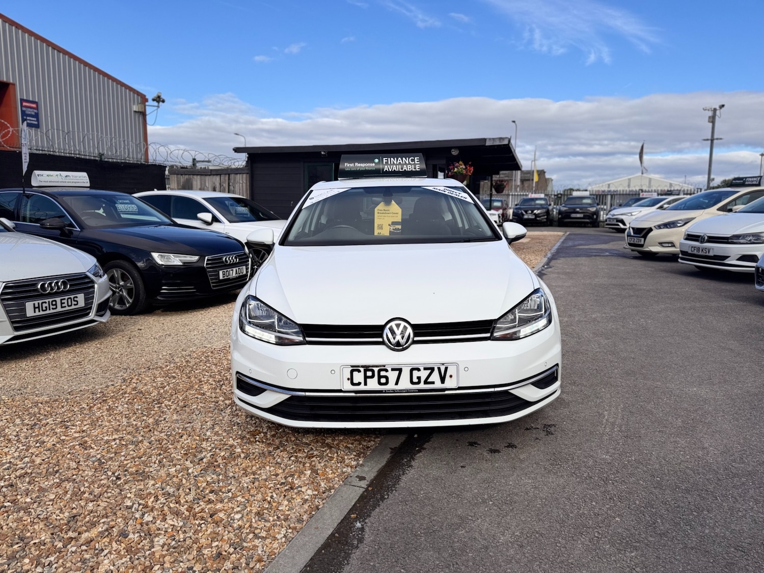 Used Volkswagen Golf 2018 for sale - 76451992: Photo 2