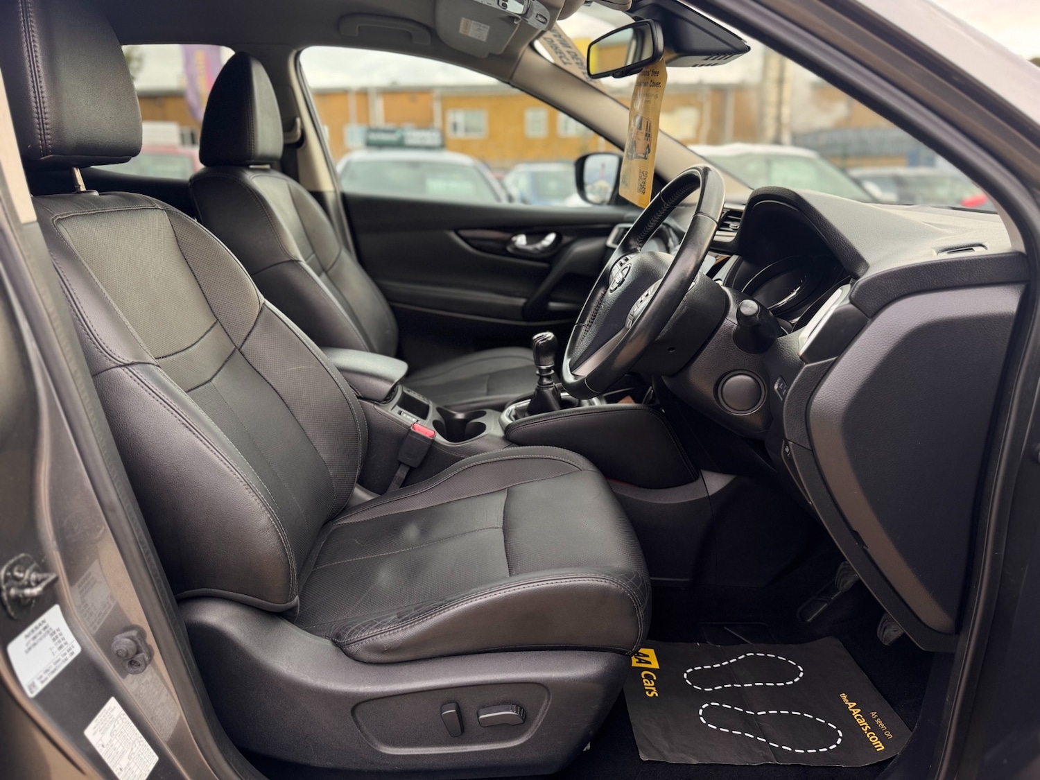 Used Nissan Qashqai 2015 for sale - 76508569: Photo 8