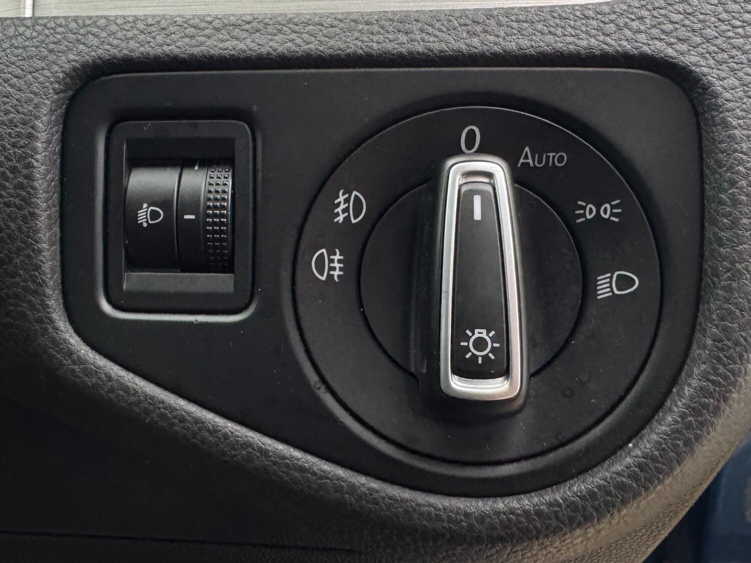 Used Volkswagen Golf 2014 for sale - 78178339: Photo 27