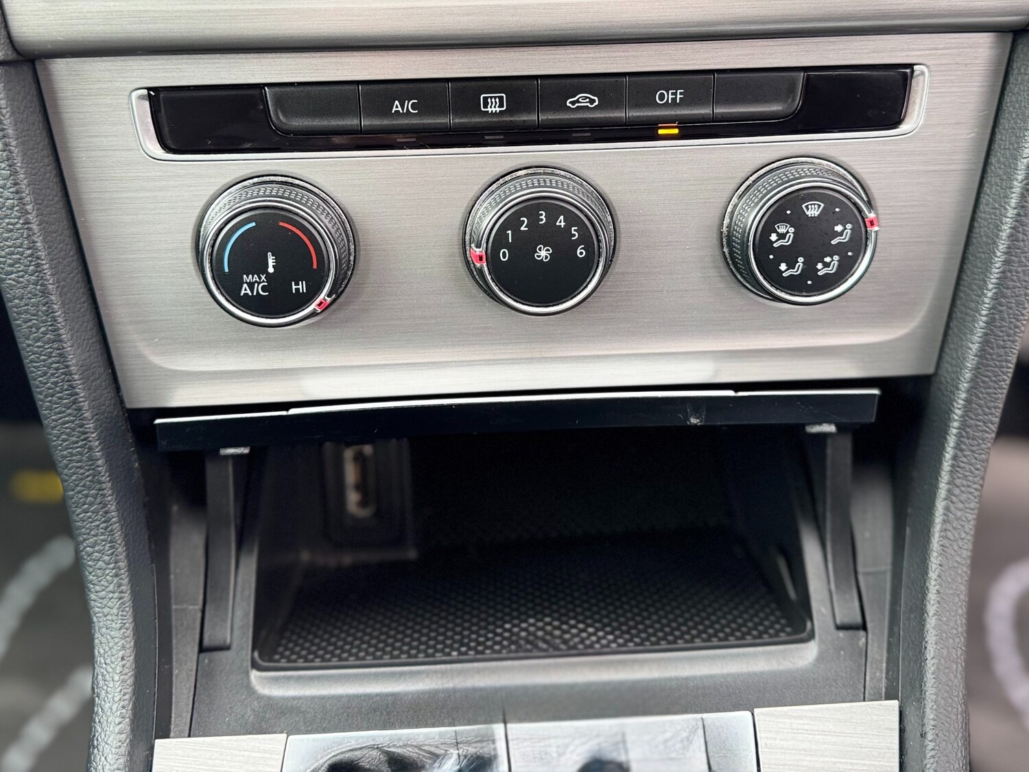 Used Volkswagen Golf 2014 for sale - 78178339: Photo 34