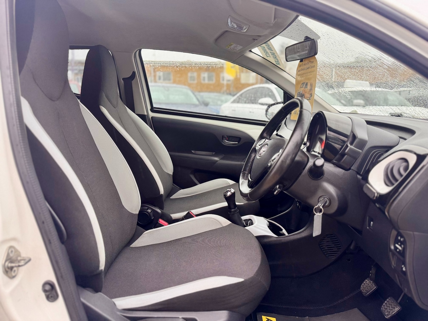 Used Toyota AYGO 2017 for sale - 76932320: Photo 9