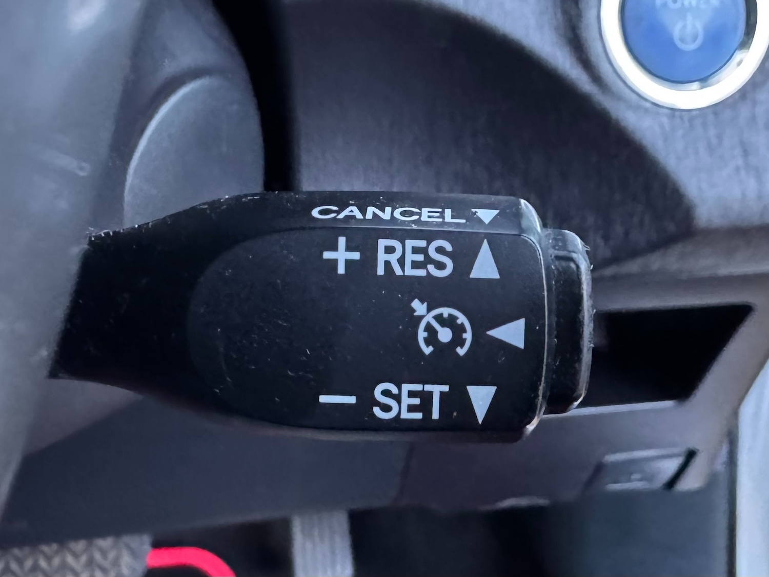 Used Toyota Yaris 2012 for sale - 76536341: Photo 33