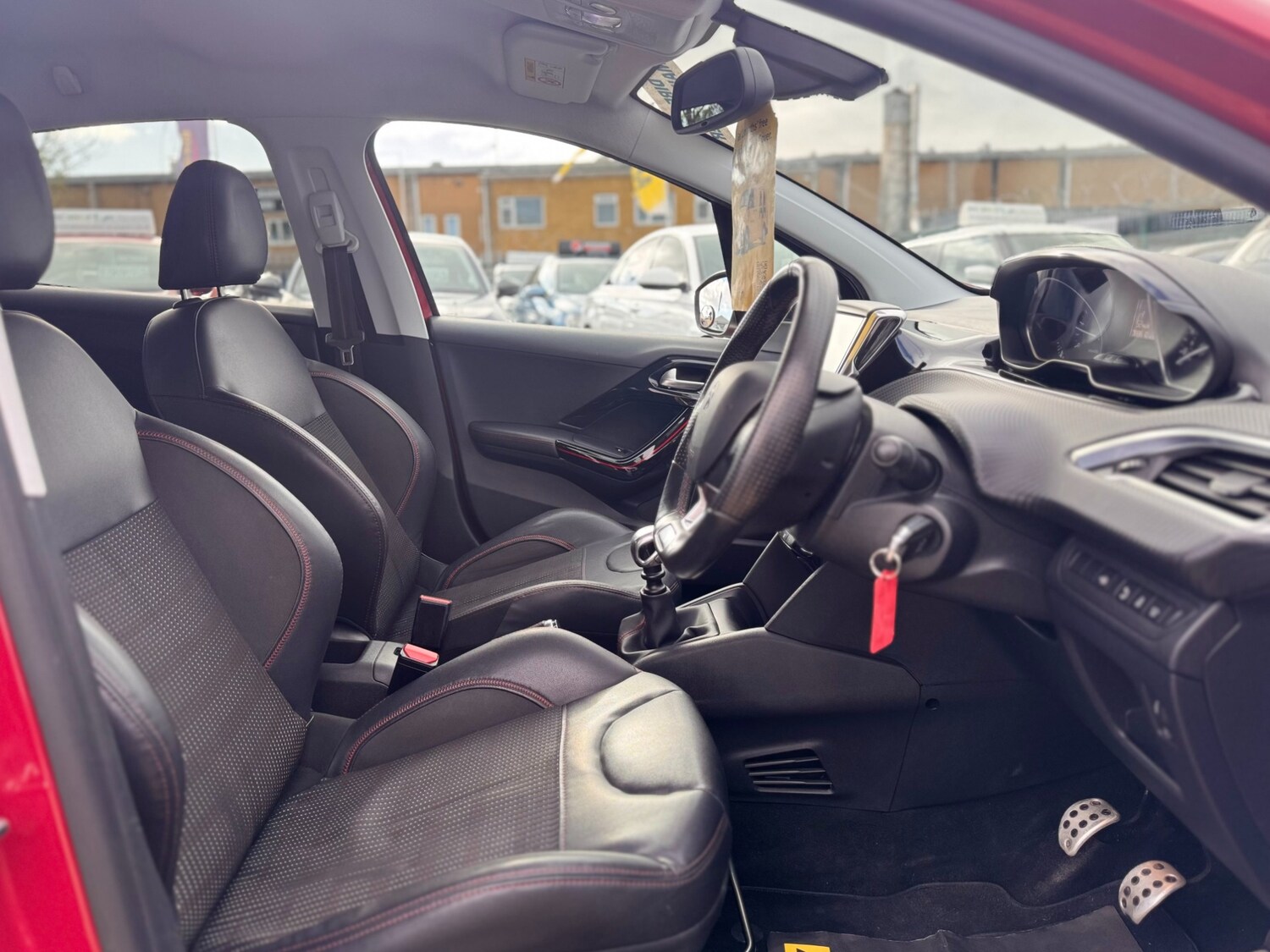 Used Peugeot 208 2015 for sale - 77846248: Photo 9