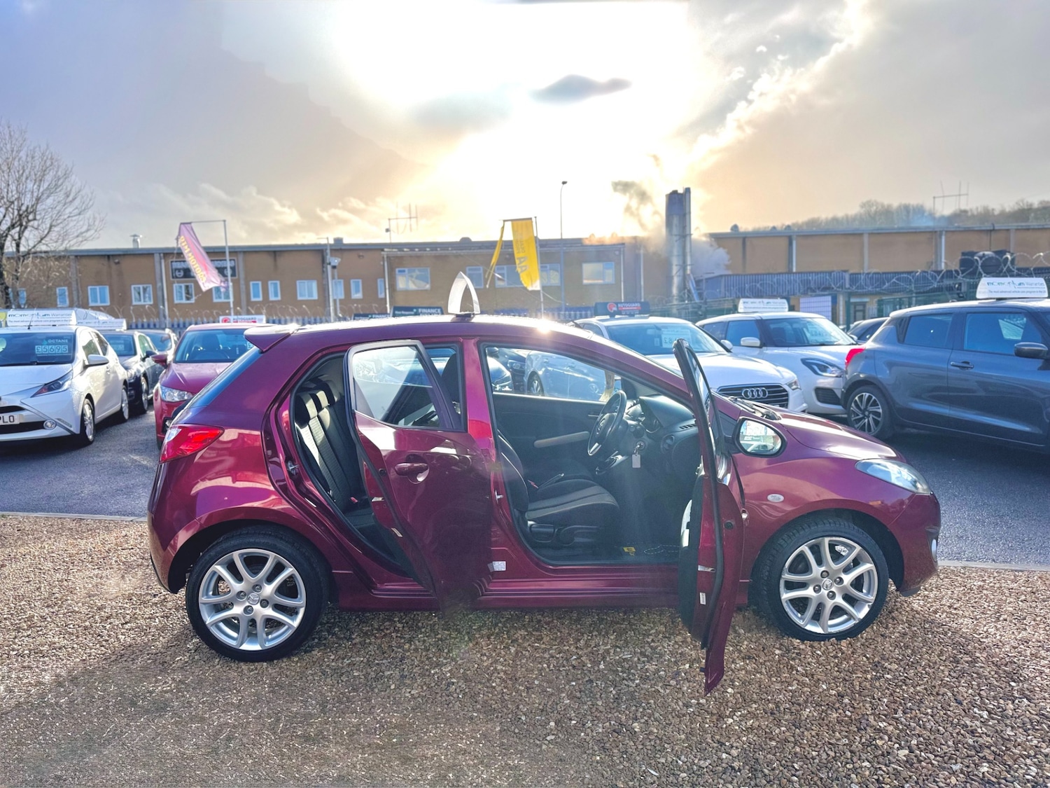 Used Mazda Mazda2 2011 for sale - 77617793: Photo 44