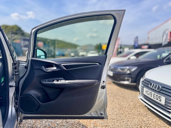 Used Honda Jazz 2025 for sale - 76236500: Photo 25