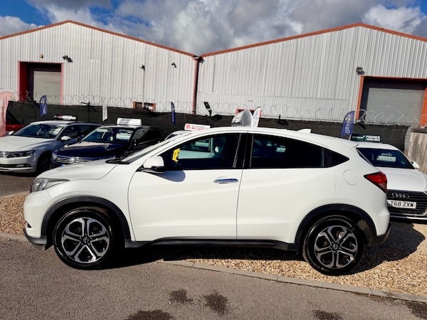 Used Honda HR-V 2017 for sale - 76236943: Photo 16