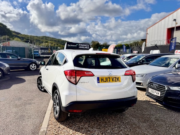 Used Honda HR-V 2017 for sale - 76236943: Photo 8