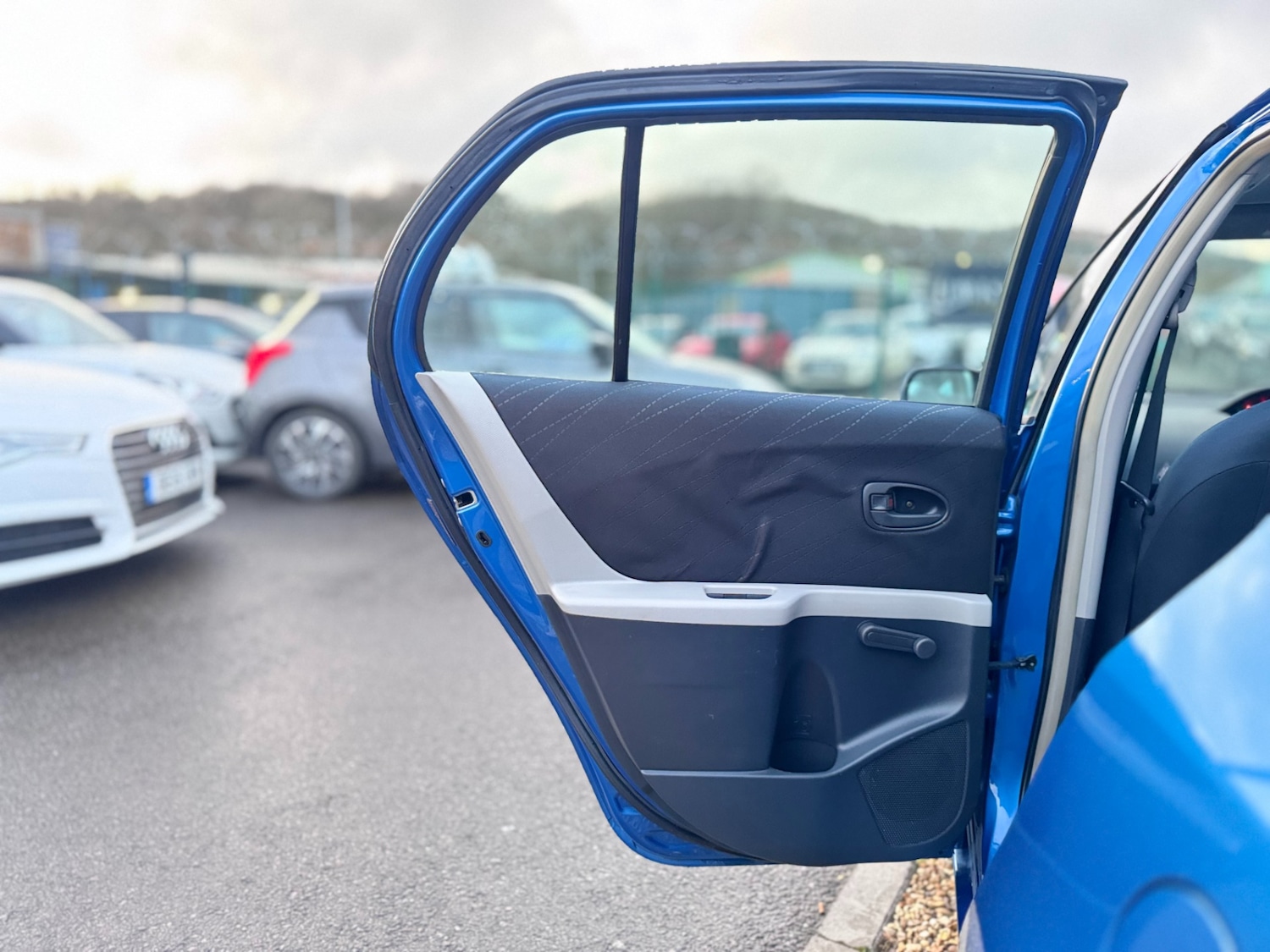 Used Toyota Yaris 2006 for sale - 77180004: Photo 37