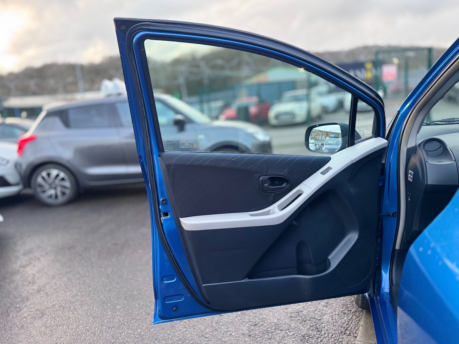 Used Toyota Yaris 2006 for sale - 77180004: Photo 39