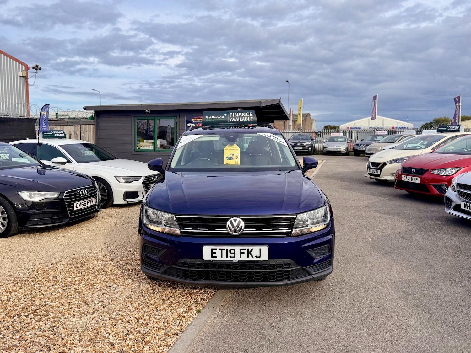 Used Volkswagen Tiguan 2019 for sale - 76738598: Photo 2