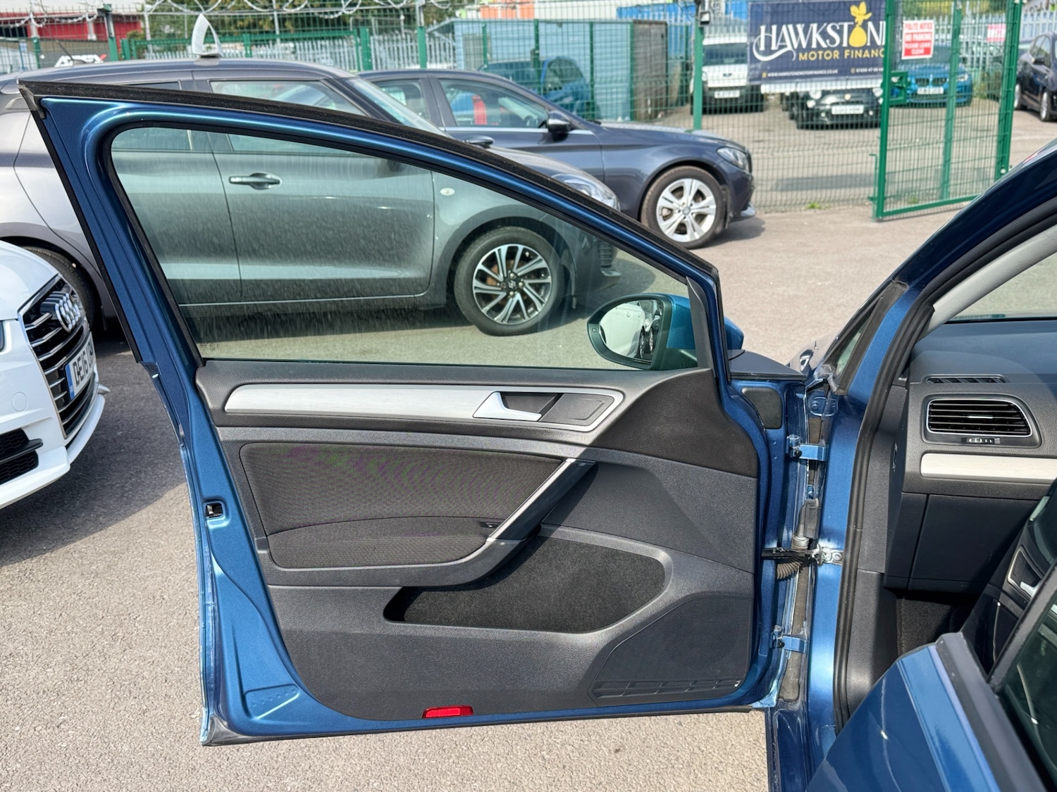Used Volkswagen Golf 2015 for sale - 76193289: Photo 40